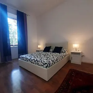 ferrari-apartment.it-romehotels.com/