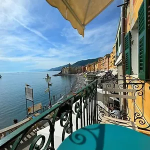 Un Terrazzino Sul Lungomare Camogli